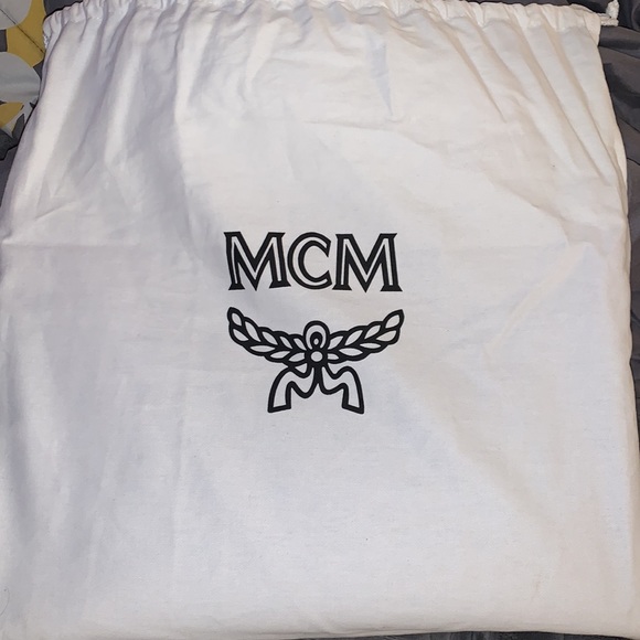 MCM Zip Pouch Visetos💎 - Picture 7 of 13